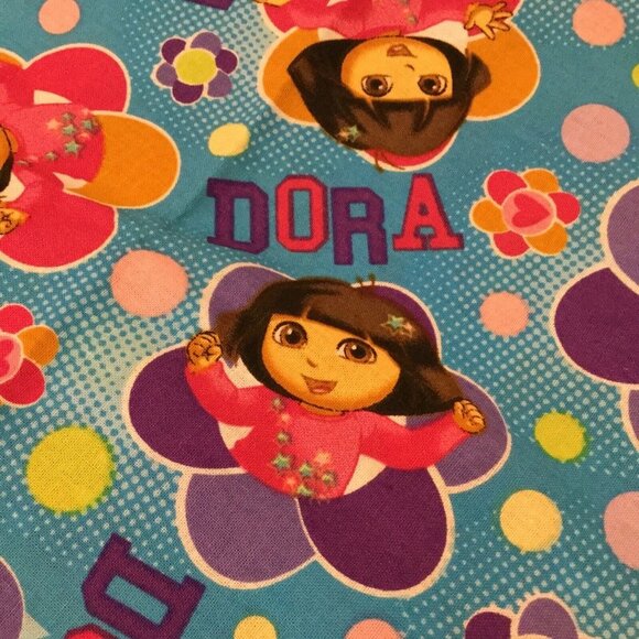 Dora The Explorer Fabric 2+ Yards 2013 Totally Dora Floral Badges DIY Quilting - Picture 2 of 5